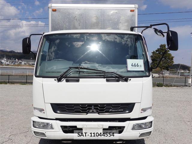 Mitsubishi FIGHTER 2015-06 4638909-1