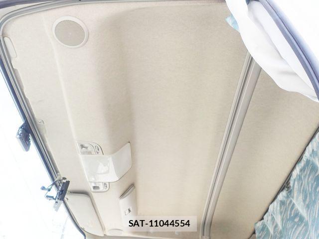 Mitsubishi FIGHTER 2015-06 4638909-26