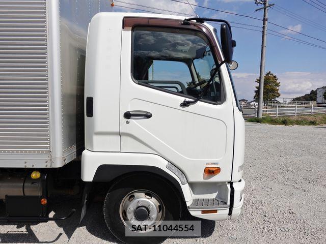 Mitsubishi FIGHTER 2015-06 4638909-5