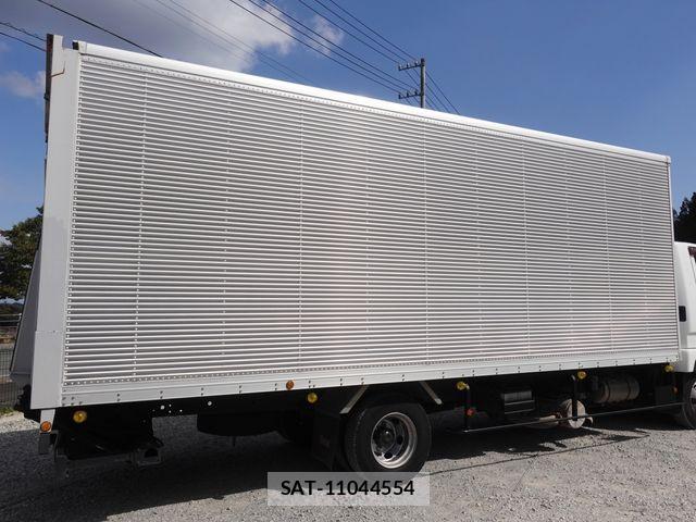 Mitsubishi FIGHTER 2015-06 4638909-7