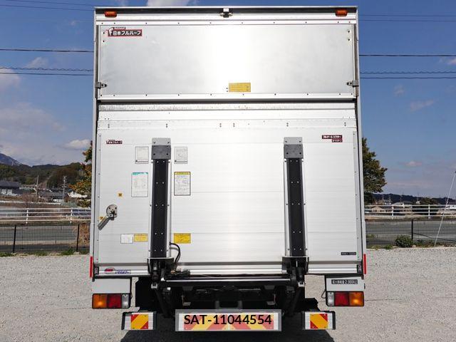 Mitsubishi FIGHTER 2015-06 4638909-8