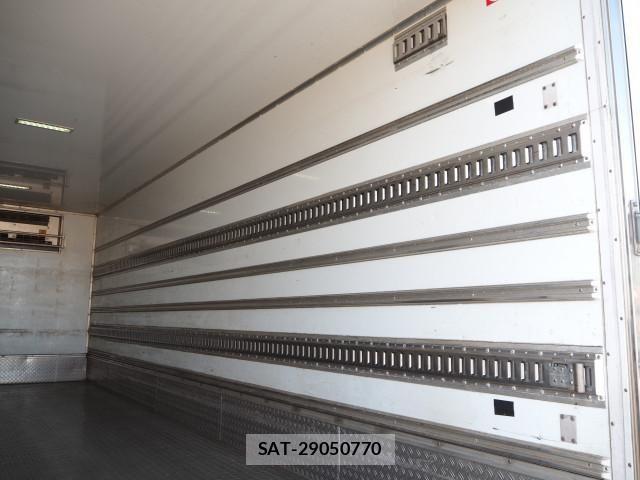 Mitsubishi FIGHTER 2014-08 4753433-23