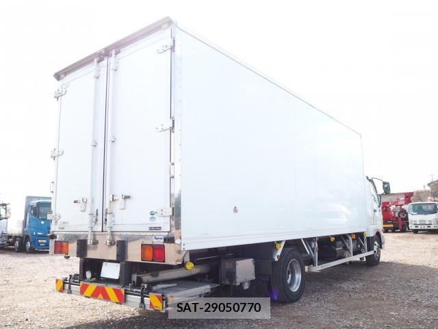 Mitsubishi FIGHTER 2014-08 4753433-4