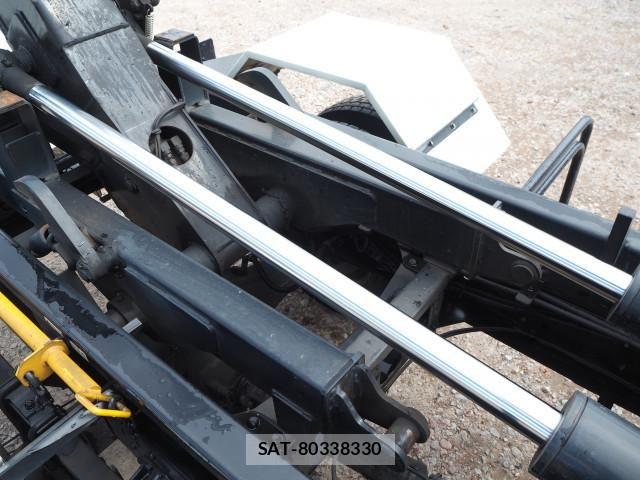 Mitsubishi FIGHTER 2011-10 4941335-9