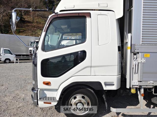 Mitsubishi FIGHTER 2018-01 5867601-11