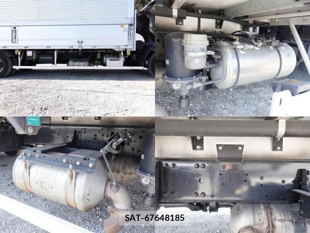 Mitsubishi FIGHTER 2018-01 5867601-22