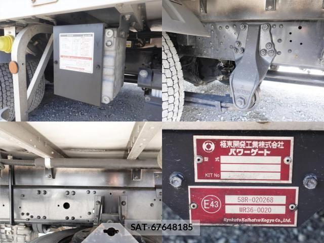 Mitsubishi FIGHTER 2018-01 5867601-23