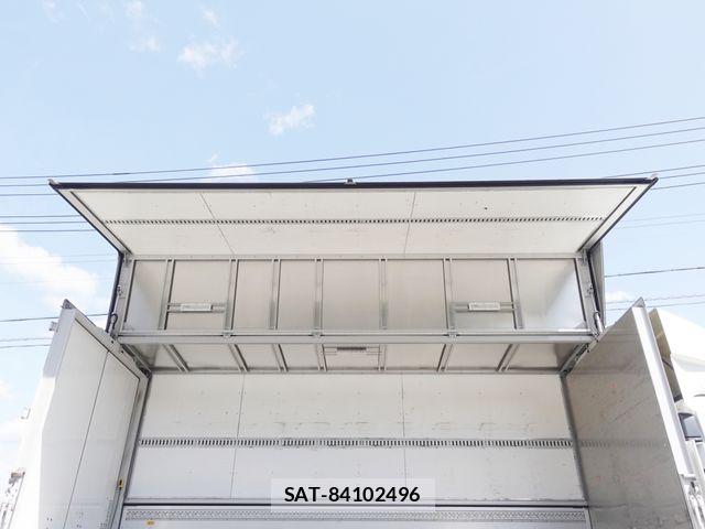 Mitsubishi FIGHTER 2020-03 5867597-12