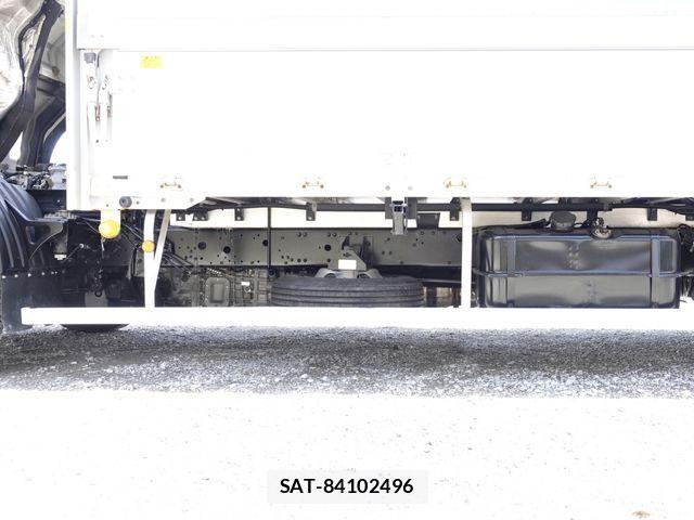 Mitsubishi FIGHTER 2020-03 5867597-20