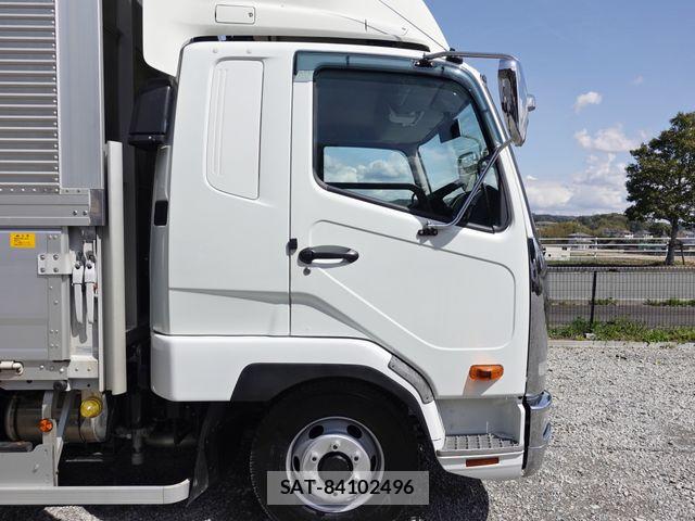 Mitsubishi FIGHTER 2020-03 5867597-5