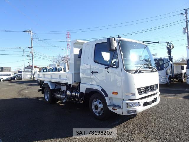 Mitsubishi FIGHTER 2025-11 5867580-1