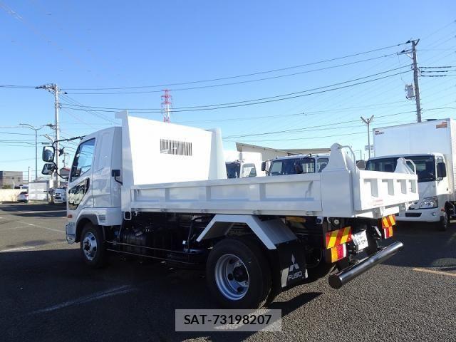 Mitsubishi FIGHTER 2025-11 5867580-3