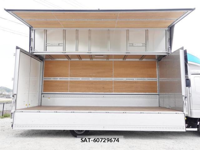Mitsubishi FIGHTER 2020-08 5867602-14