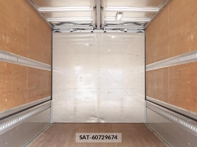 Mitsubishi FIGHTER 2020-08 5867602-15
