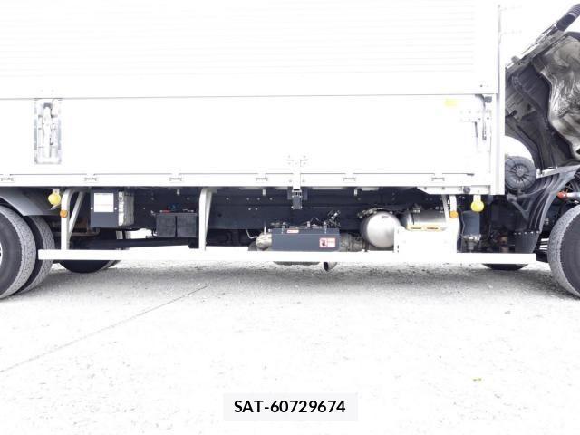 Mitsubishi FIGHTER 2020-08 5867602-19