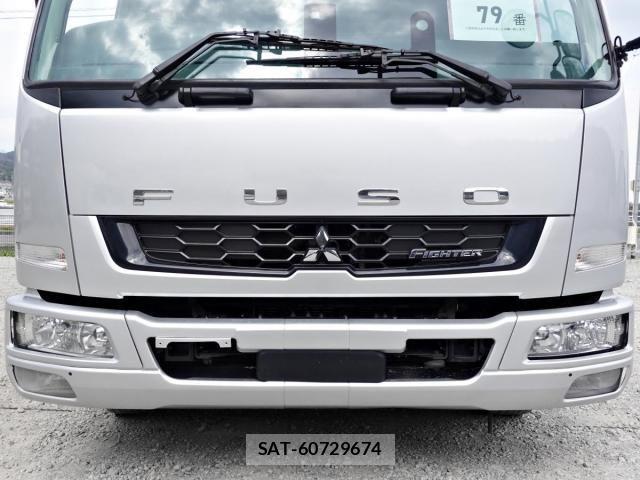 Mitsubishi FIGHTER 2020-08 5867602-3