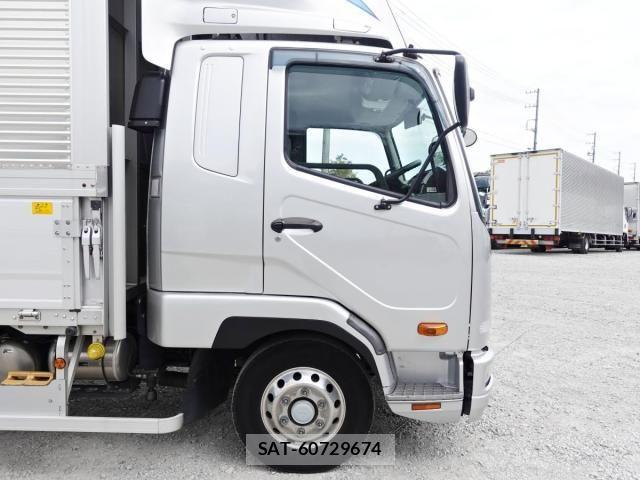 Mitsubishi FIGHTER 2020-08 5867602-5