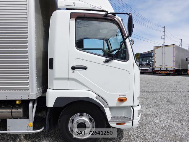 Mitsubishi FIGHTER 2016-03 5867603-5