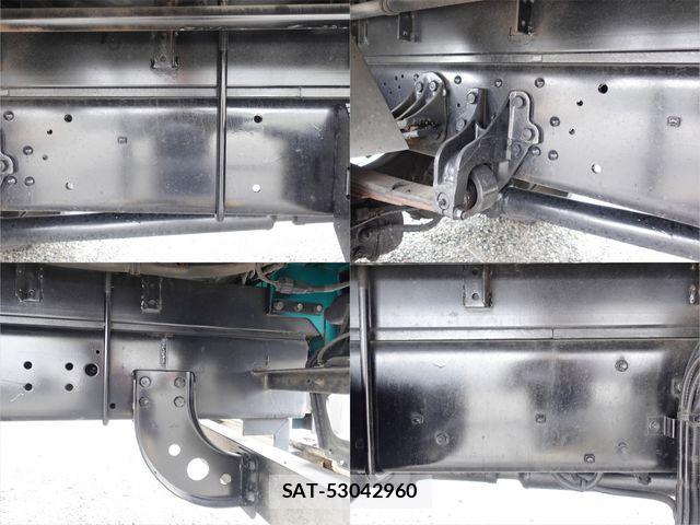 Mitsubishi FIGHTER 2011-08 6005794-20