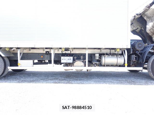 Mitsubishi FIGHTER 2013-04 6005795-12