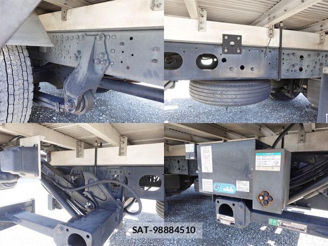 Mitsubishi FIGHTER 2013-04 6005795-14