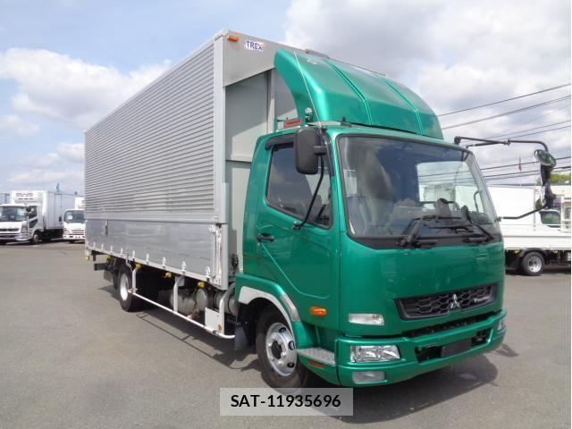 Mitsubishi FIGHTER 2022-10 6005743-0