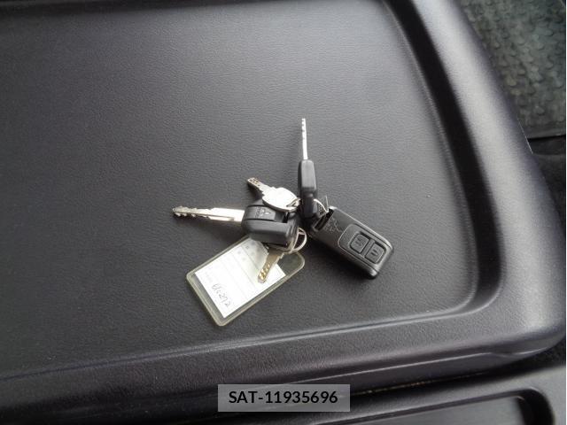 Mitsubishi FIGHTER 2022-10 6005743-25