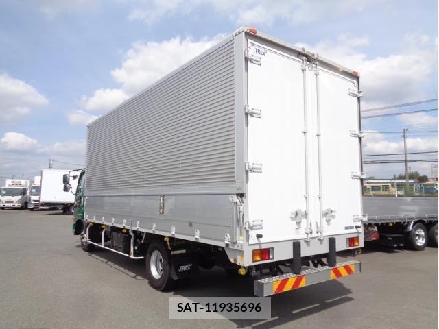 Mitsubishi FIGHTER 2022-10 6005743-3