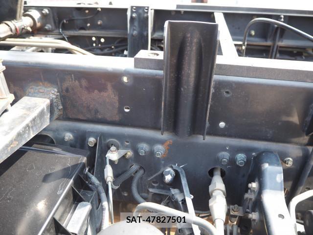 Mitsubishi FIGHTER 2004-05 6005762-23