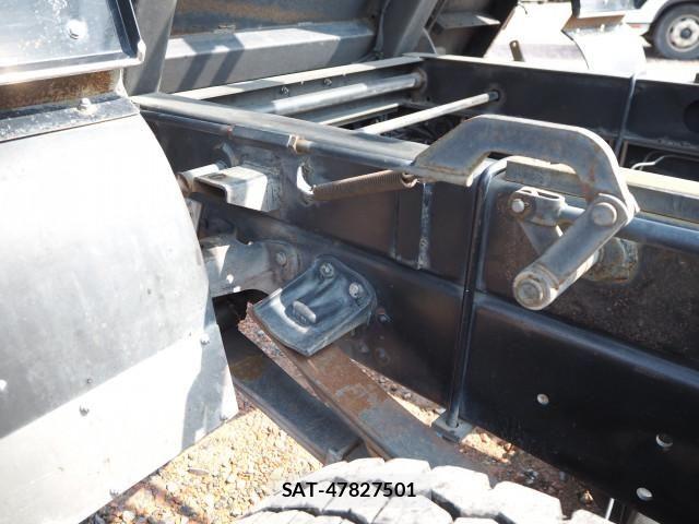 Mitsubishi FIGHTER 2004-05 6005762-25