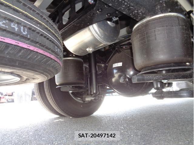 Mitsubishi FIGHTER 2025-10 6005726-12