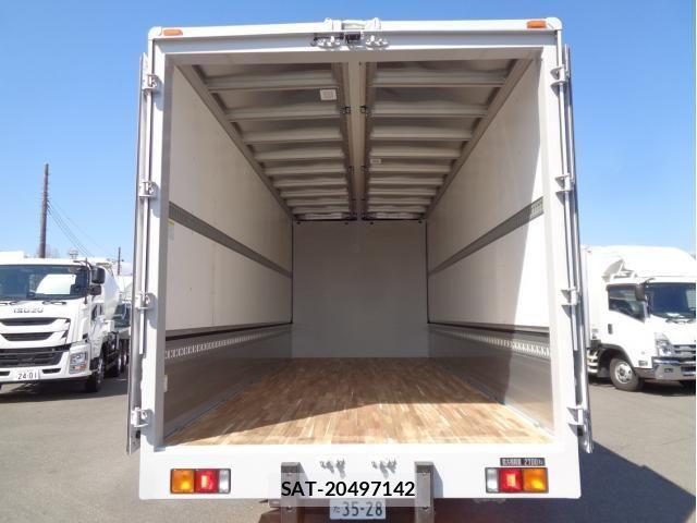 Mitsubishi FIGHTER 2025-10 6005726-4