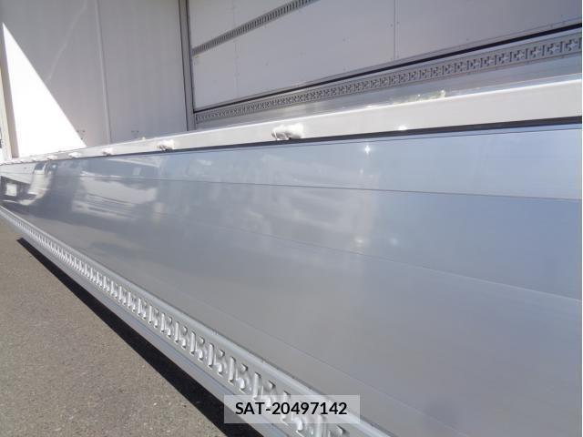 Mitsubishi FIGHTER 2025-10 6005726-8