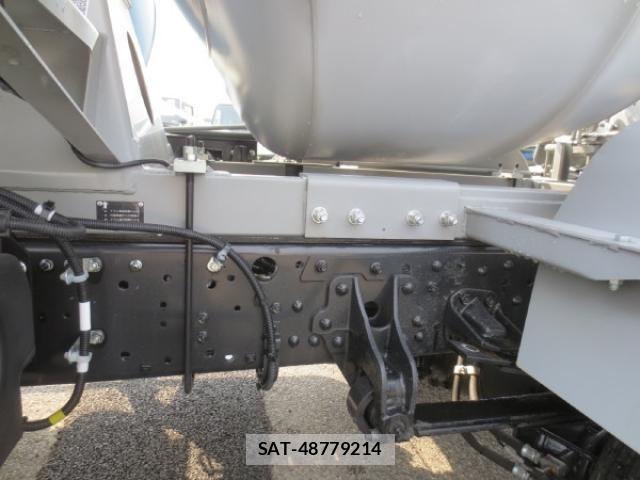 Mitsubishi FIGHTER 2025-05 6005727-19