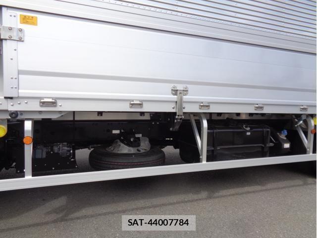 Mitsubishi FIGHTER 2025-10 6005704-25
