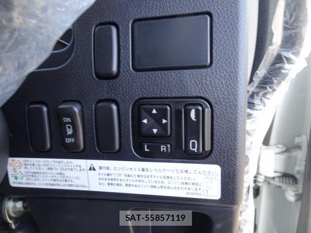 Mitsubishi FIGHTER 2025-08 6005699-19