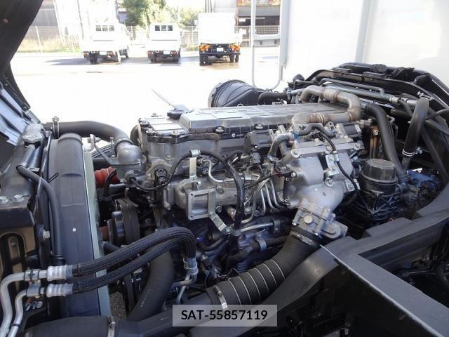 Mitsubishi FIGHTER 2025-08 6005699-20