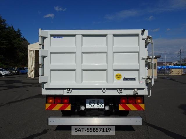 Mitsubishi FIGHTER 2025-08 6005699-7