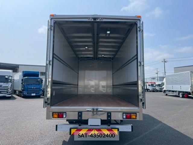 Mitsubishi FIGHTER 2025-11 6005724-9