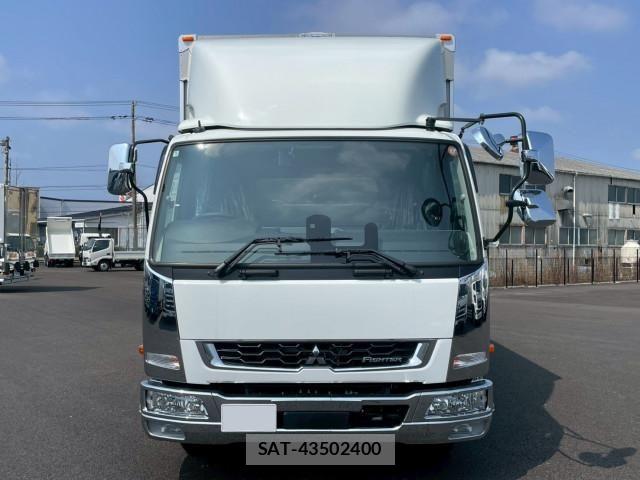 Mitsubishi FIGHTER 2025-11 6005724-1