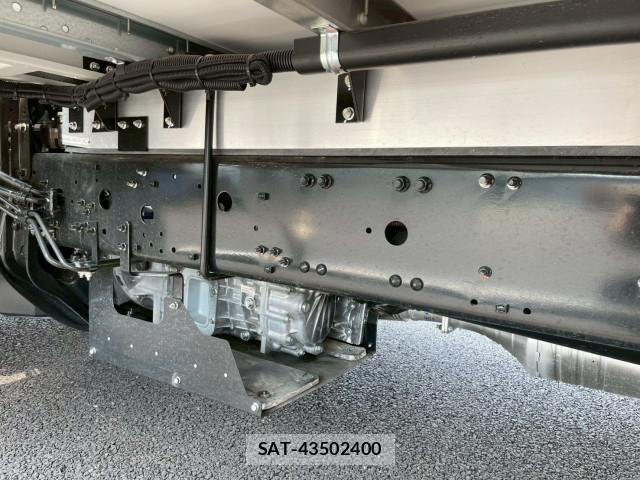 Mitsubishi FIGHTER 2025-11 6005724-22