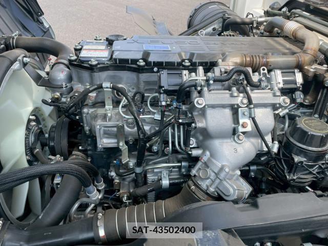 Mitsubishi FIGHTER 2025-11 6005724-23