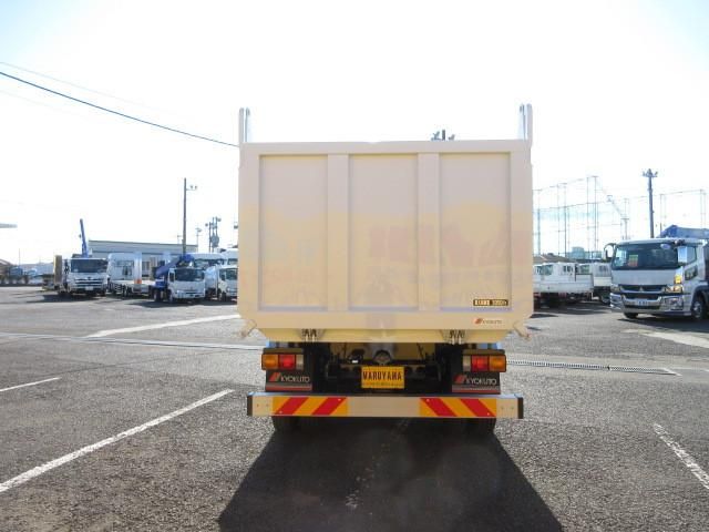 Mitsubishi FIGHTER 2025-12 6050375-12