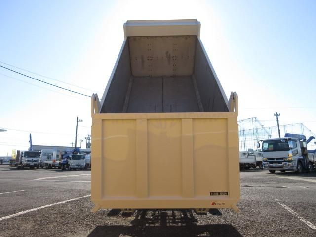 Mitsubishi FIGHTER 2025-12 6050375-13