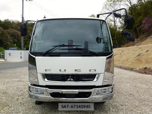 Mitsubishi FIGHTER 2020-03 6214575-1