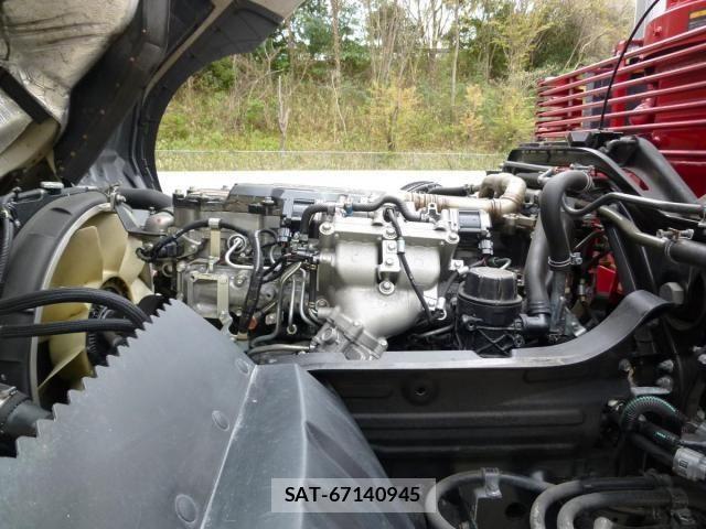 Mitsubishi FIGHTER 2020-03 6214575-28