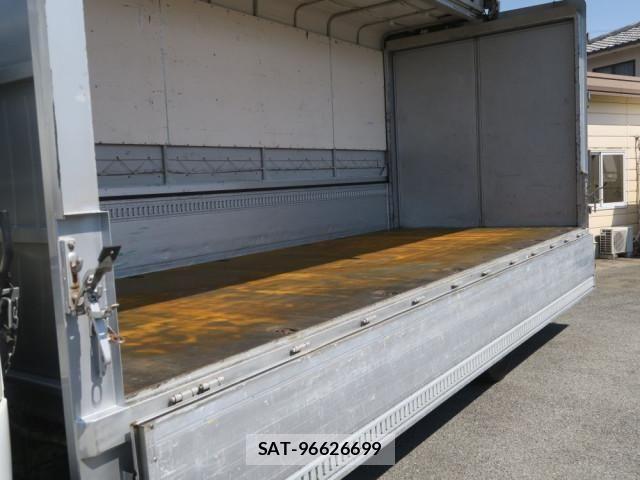 Mitsubishi FIGHTER 2019-03 6243979-3