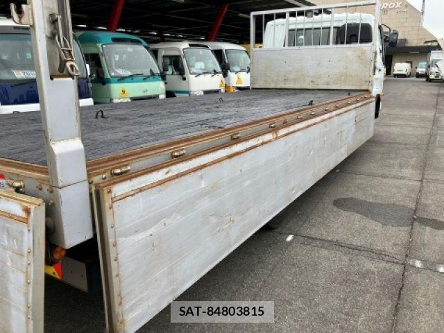 Mitsubishi FIGHTER 2019-05 6243974-6