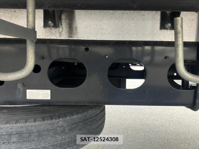 Mitsubishi FIGHTER 2022-08 6243975-12
