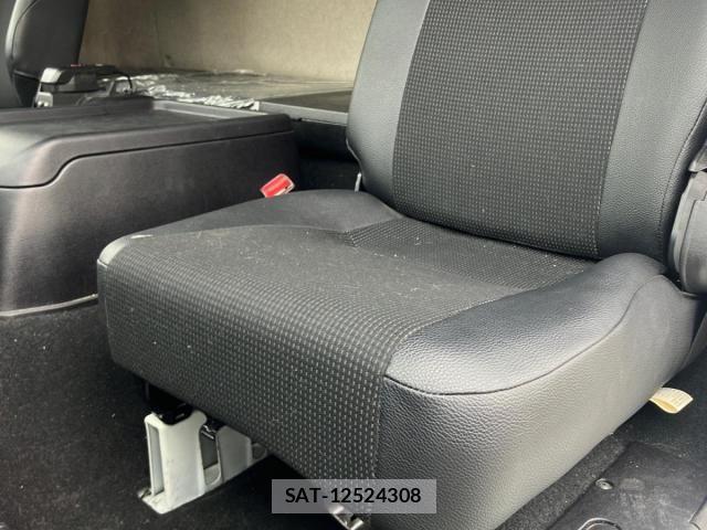 Mitsubishi FIGHTER 2022-08 6243975-18